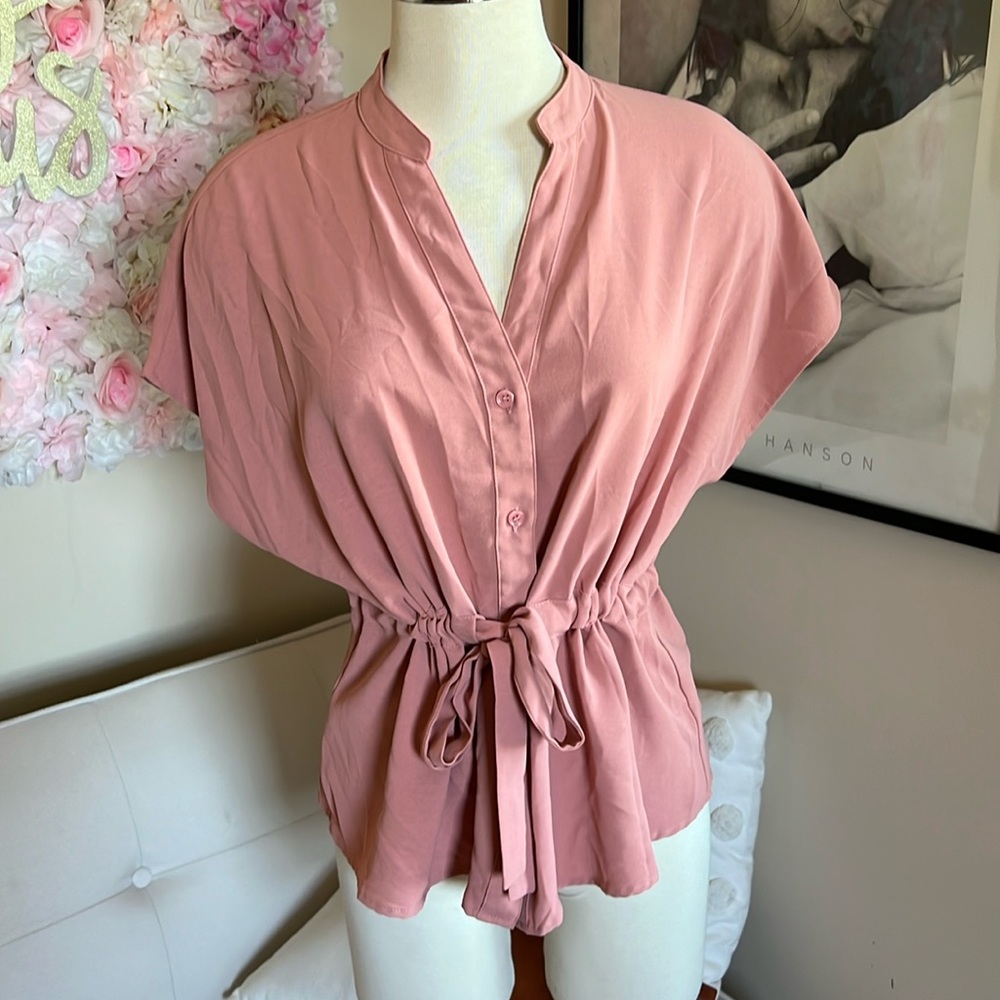 Dusty rose short sleeve blouse/kimono top drawstring to give you a flattering 👀